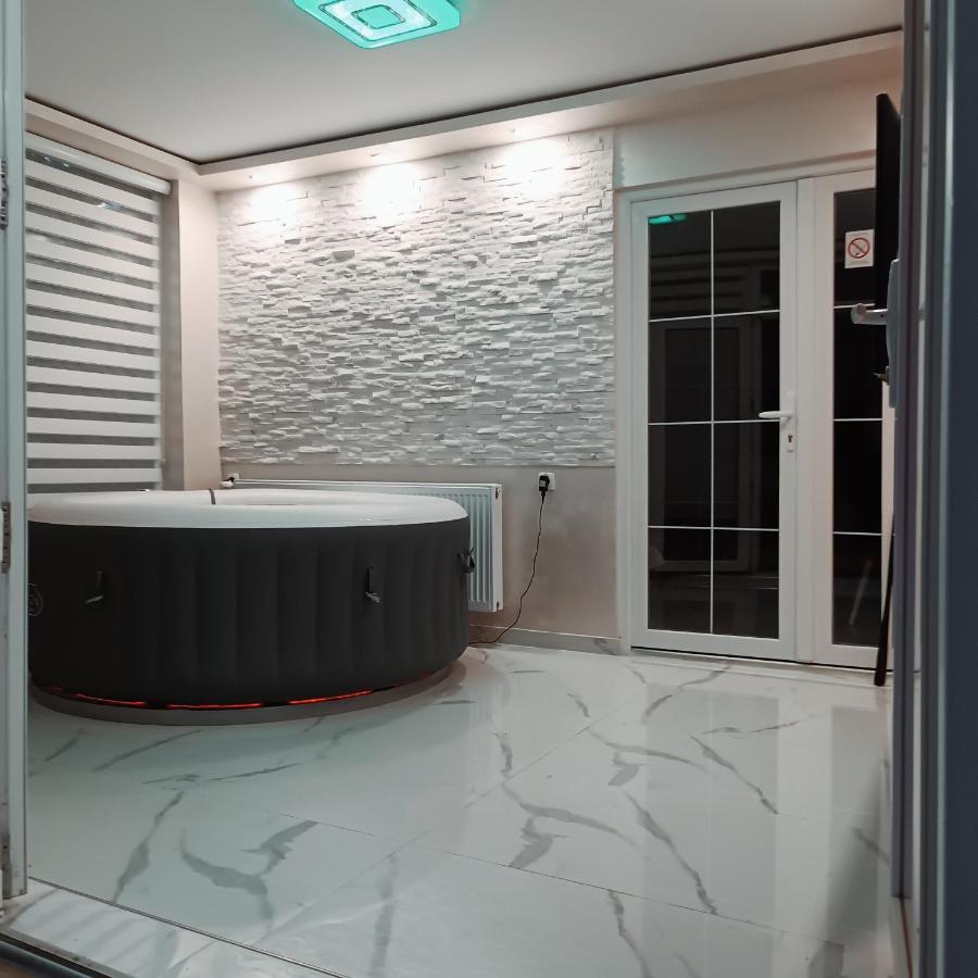 Rb Apartment 1 Palic Bagian luar foto